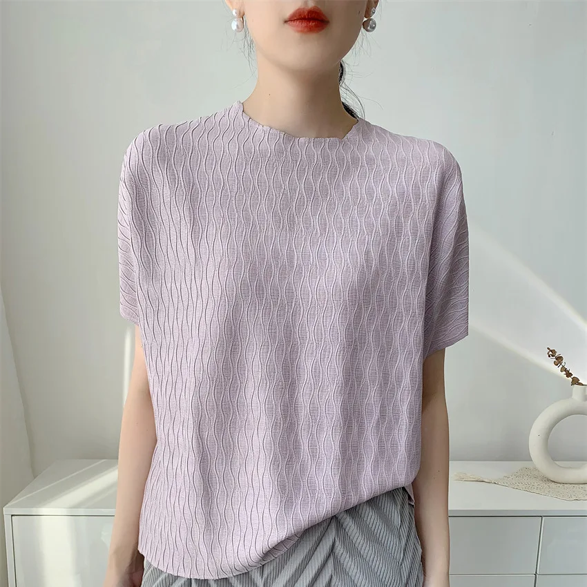 

Miyake Women's Summer Short-sleeve Pleated T-shirt Elastic Loose Fit 2026 Loose Casual High-end Textured Pullover Tops