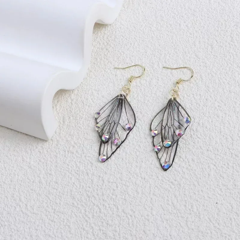 Minar Fairy Clear Gradient Color Resin Wings Dangle Earrings für Damen Großhandel Kupfer Strass Schmetterlingsanhänger Ohrring