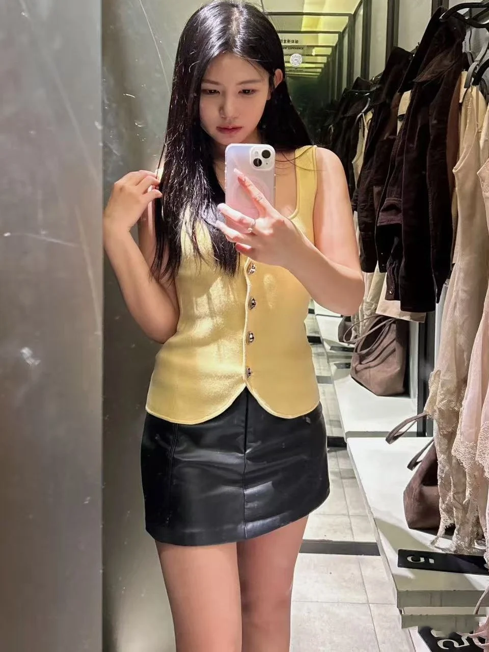 

Summer 2025 Women's Sexy Tight-Fit Vest Top round Ne Strapl Bra Sle Japanese Sweet Sle Slim Fit Polyester Fiber Card...