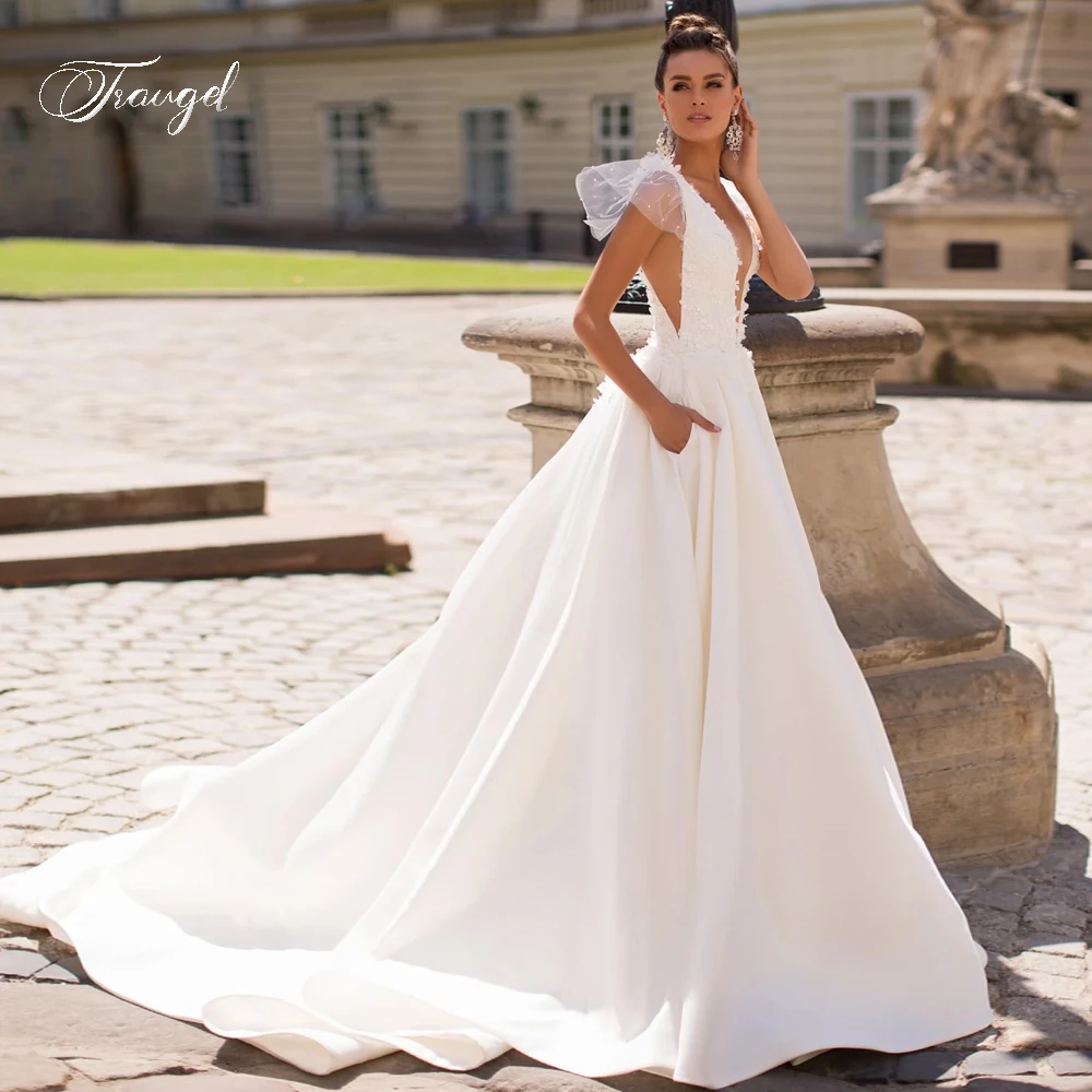 Traugel Sexy V Neck Matte Satin Flowers Vintage Wedding Dresses Luxury Appliques Beaded Court Train A Line Bridal Gown