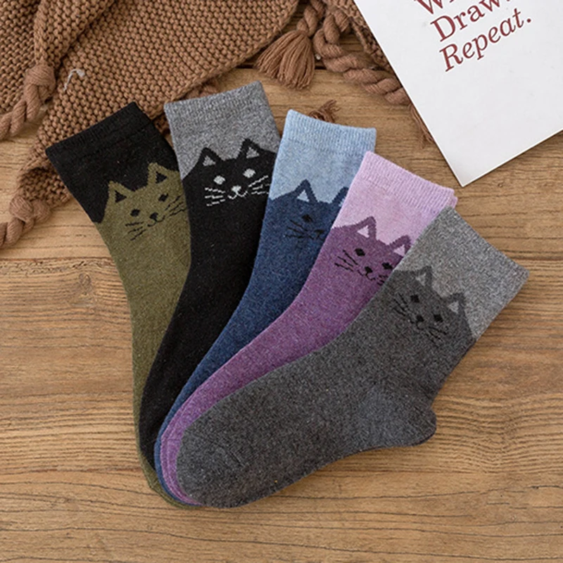 ถุงเท้าขนสัตว์ลายแมวสำหรับผู้หญิง 5 คู่ แฟชั่นสไตล์ชาติพันธุ์ หนานุ่ม อุ่นสบาย เหมาะสำหรับฤดูใบไม้ร่วงและฤดูหนาว