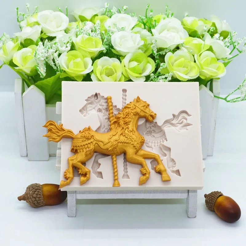 New Carousel Silicone Mold Kitchen Resin Baking Tool DIY Pastry Cake Fondant Moulds Horse Dessert Chocolate Lace Decoration