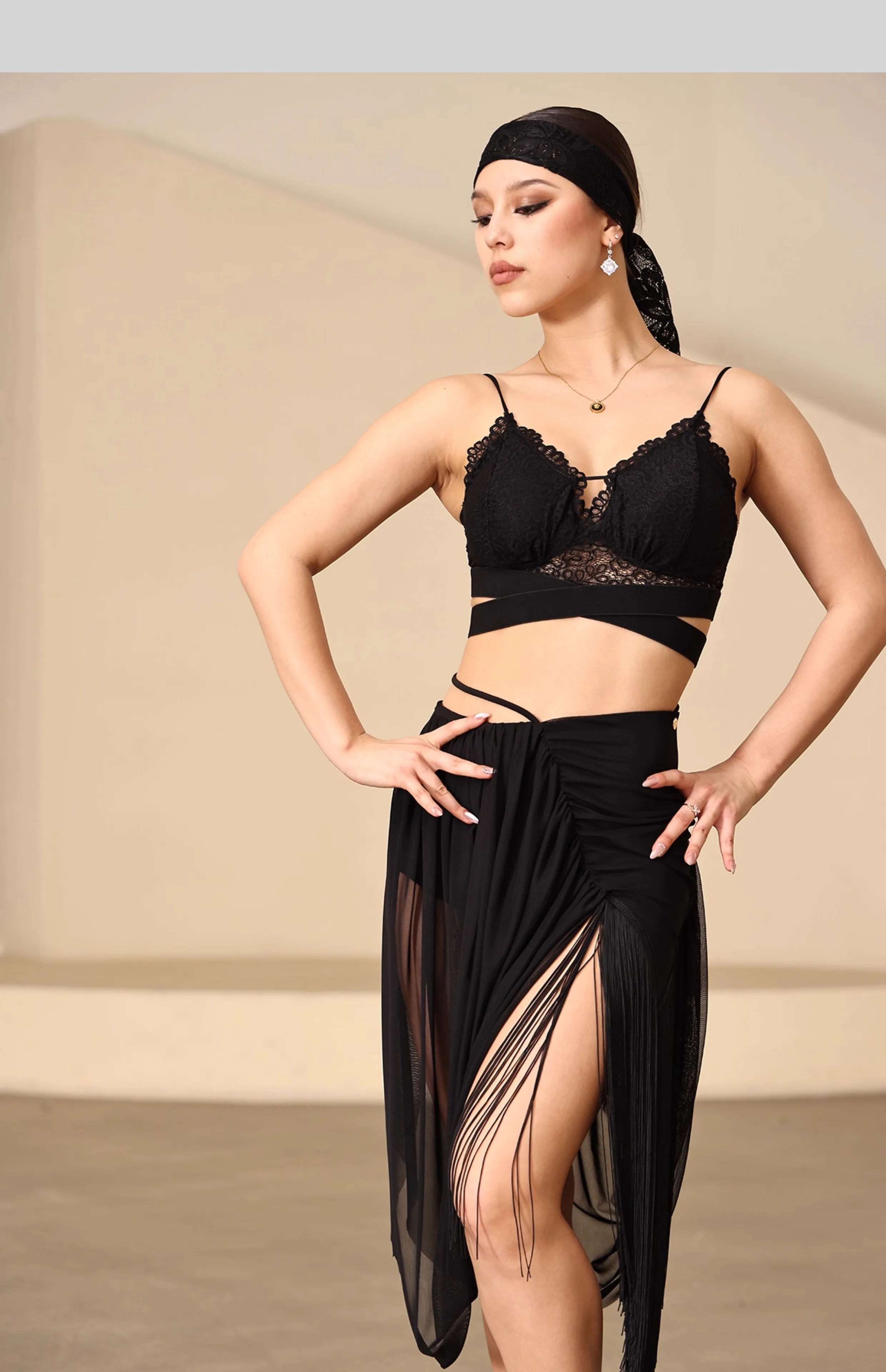 New Women's Latin Dance Competition Clothes Sexy Lace Top+Tassel Short Skirt Set Adults Tango Samba Cha Cha Performance Clothing