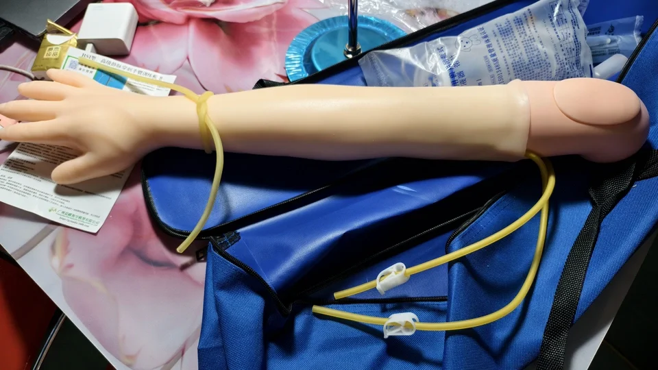 Venipuncture Arm Injection Training Model IV Stent Arm Hand Care Practice Simulation Mold