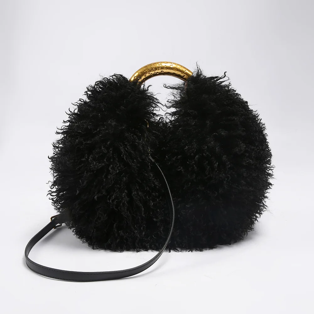 Neue Damen-Handtasche aus Kunstfell, runde Umhängetasche aus Kunstlammfell, flauschige Fell-Tasche – Detail 6