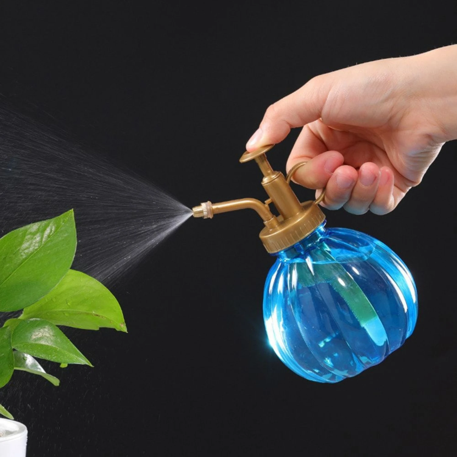 1pc, Watering Flower Bottle Pumpkin Mist Sprayer Watering Pot Spray Bottle Plants Sprinkler Pot For Garden Watering Pots Tools,