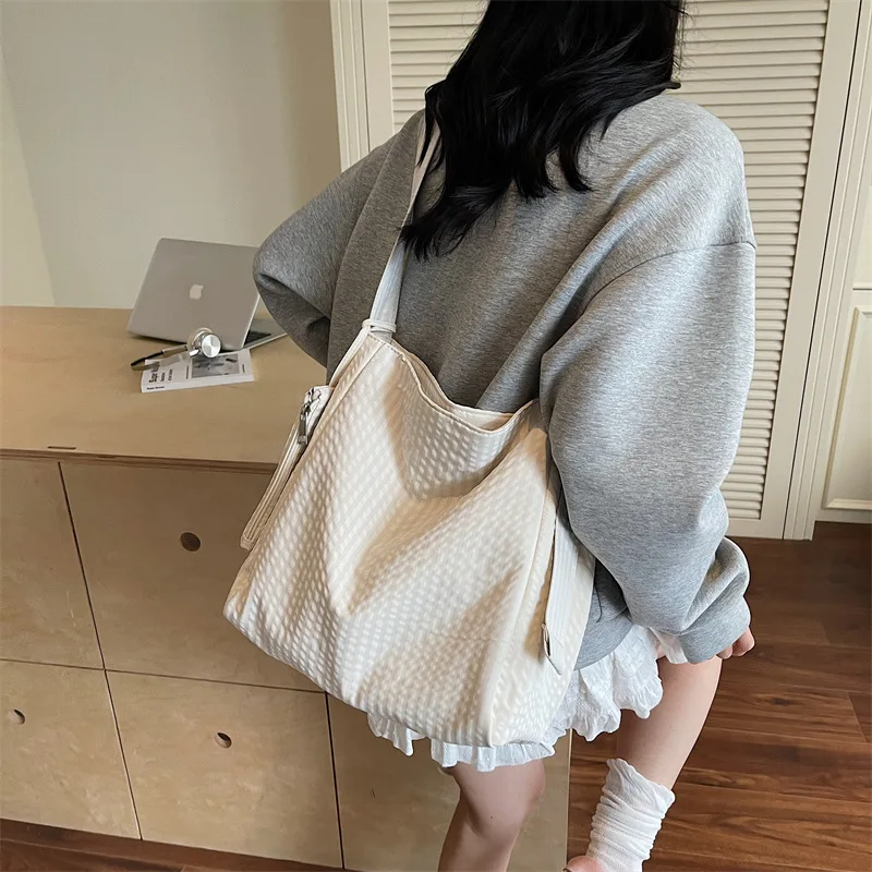 

Women Canvas Shoulder Tote Bag Durable Nylon Shopper Handbags for Woman 2025 Trendy Large Ladies Hand Bags Girls Student Bolsas