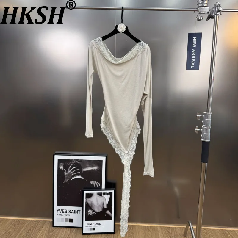 

HKSH Autumn New French Chic T-shirt Lace Patchwork Long Sleeve Asymmetric Design High Street Elegant Trendy Stylish Tops HK9095