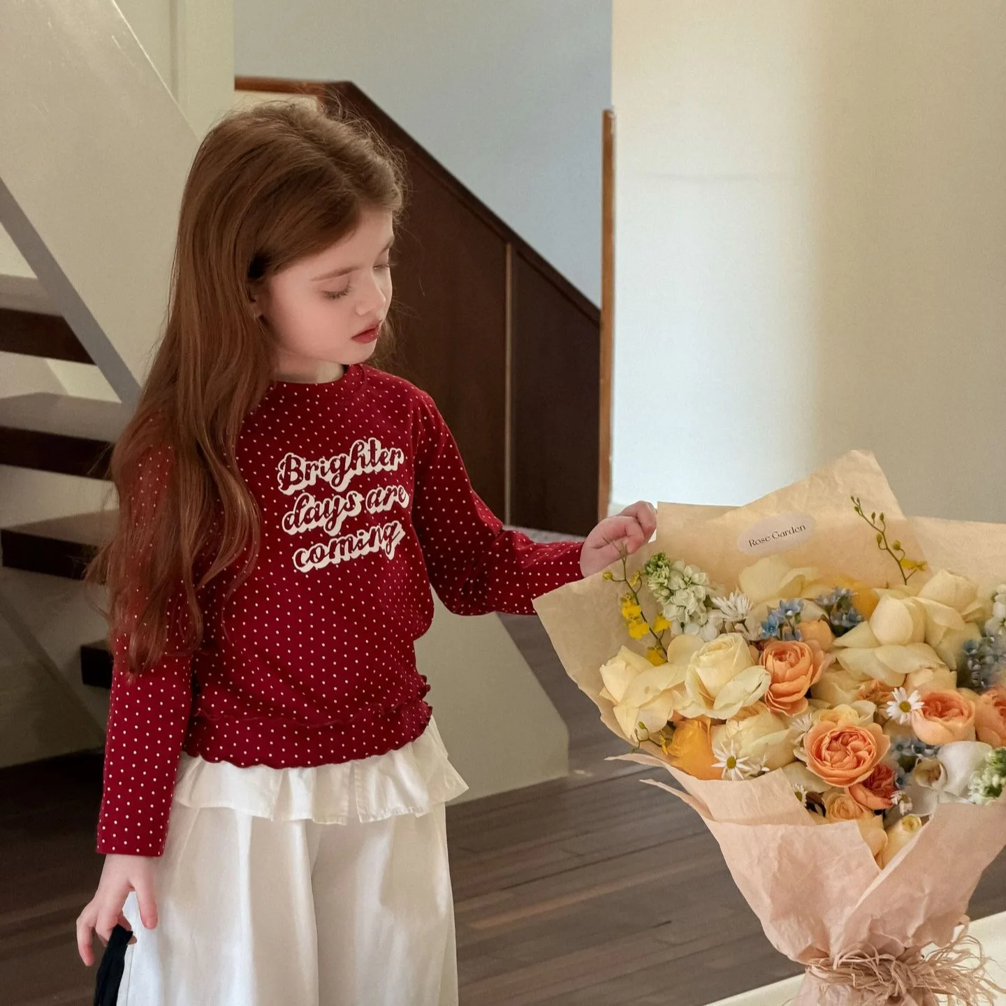 

Children Clothes Girls Polka Dot T-shirt 2026 Spring New Letter Print Polka Dot Slim T-shirt Round Neck Casual Versatile Top