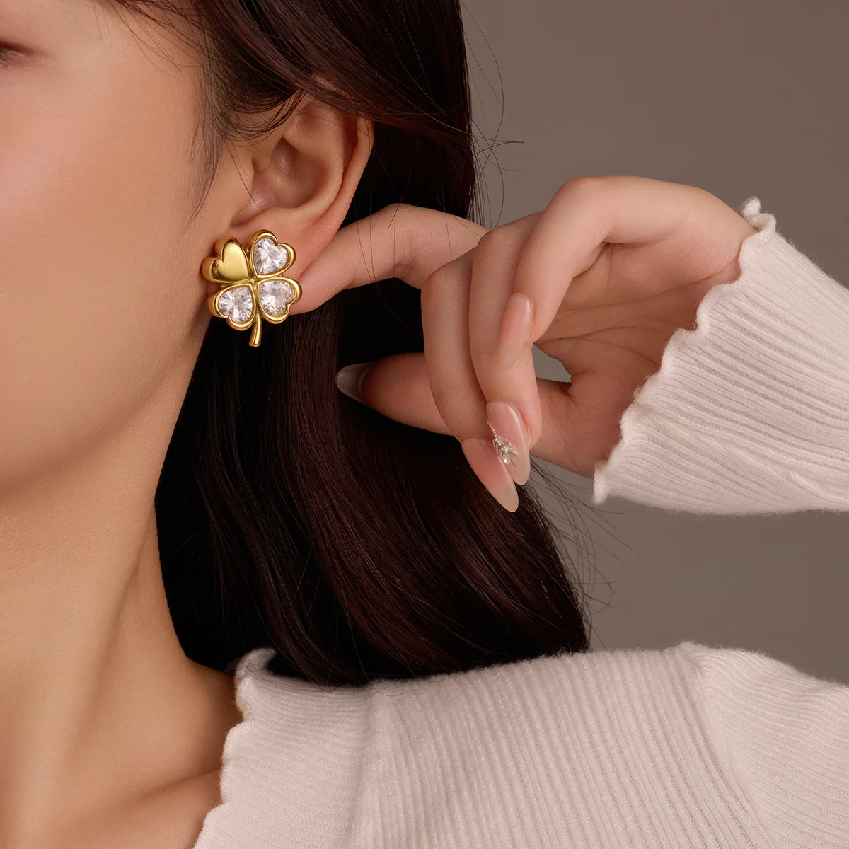 Ars 18k Gold Plated Four-Leaf Clover Stud Earrings Stainless Steel Earring with Zircon Dainty Everyday Earrings Gift for Women