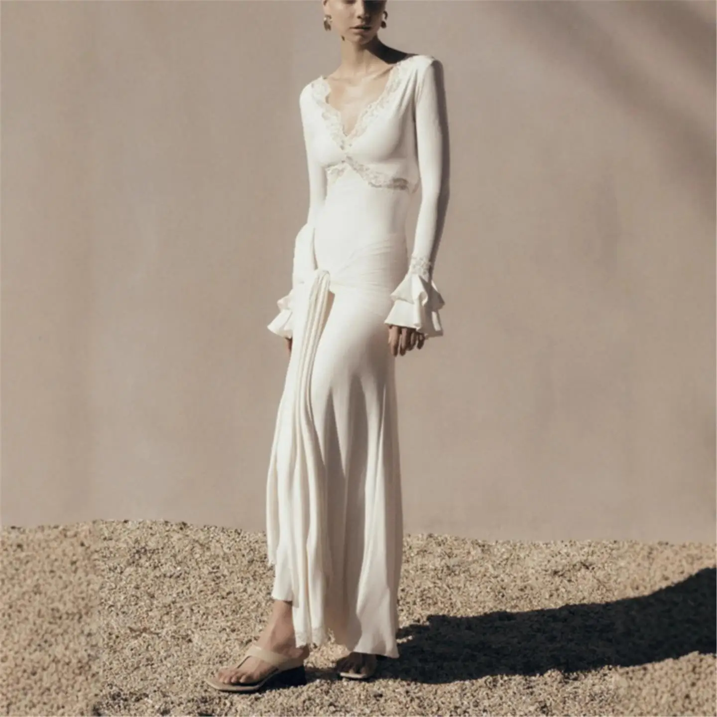 เดรสยาวทรงเอไลน์ผ้าลูกไม้แต่งระบายชายกระโปรงทรงบานสำหรับผู้หญิง ทรงเข้ารูป เอวสูง สไตล์ยุโรป ลำลอง แฟชั่น