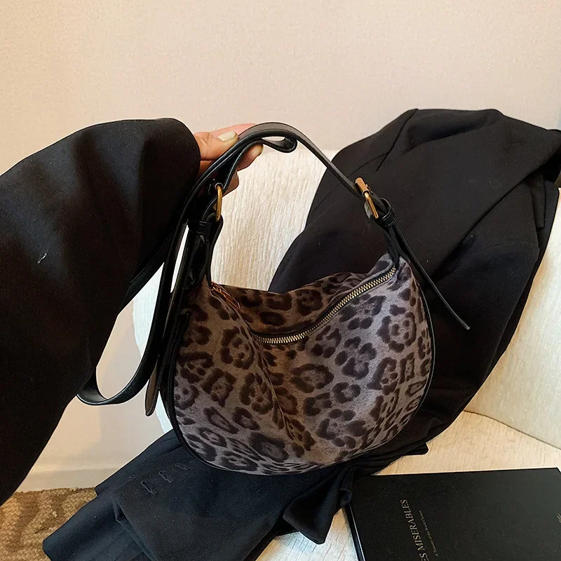 Bolsa de axila com estampa de leopardo, bolsa de ombro feminina, retrô, camurça fosca, bolsa crossbody para mulheres, bolsas de grife, bolsa e bolsas