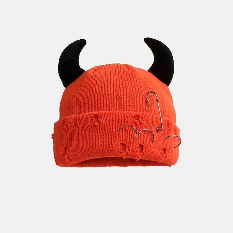 Neue Unisex Strickmütze mit Teufelshörnern Halloween Distressed Skull Cap Hip Hop Winter Warme Garnmütze für Männer Frauen – Detail 5