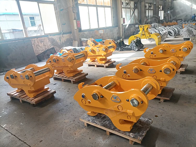 OEM Factory Price Customized Excavator Hydraulic Quick Hitch Quick Coupler Connector