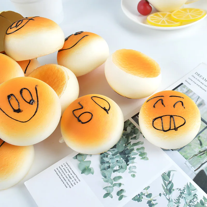 1/5 قطعة الخبز الاصطناعي متعة الوجه المبتسم التعبير على البخار الكعك نموذج بولي PU وهمية كعكة الغذاء التصوير الدعائم حفلة الخبز حلية #1