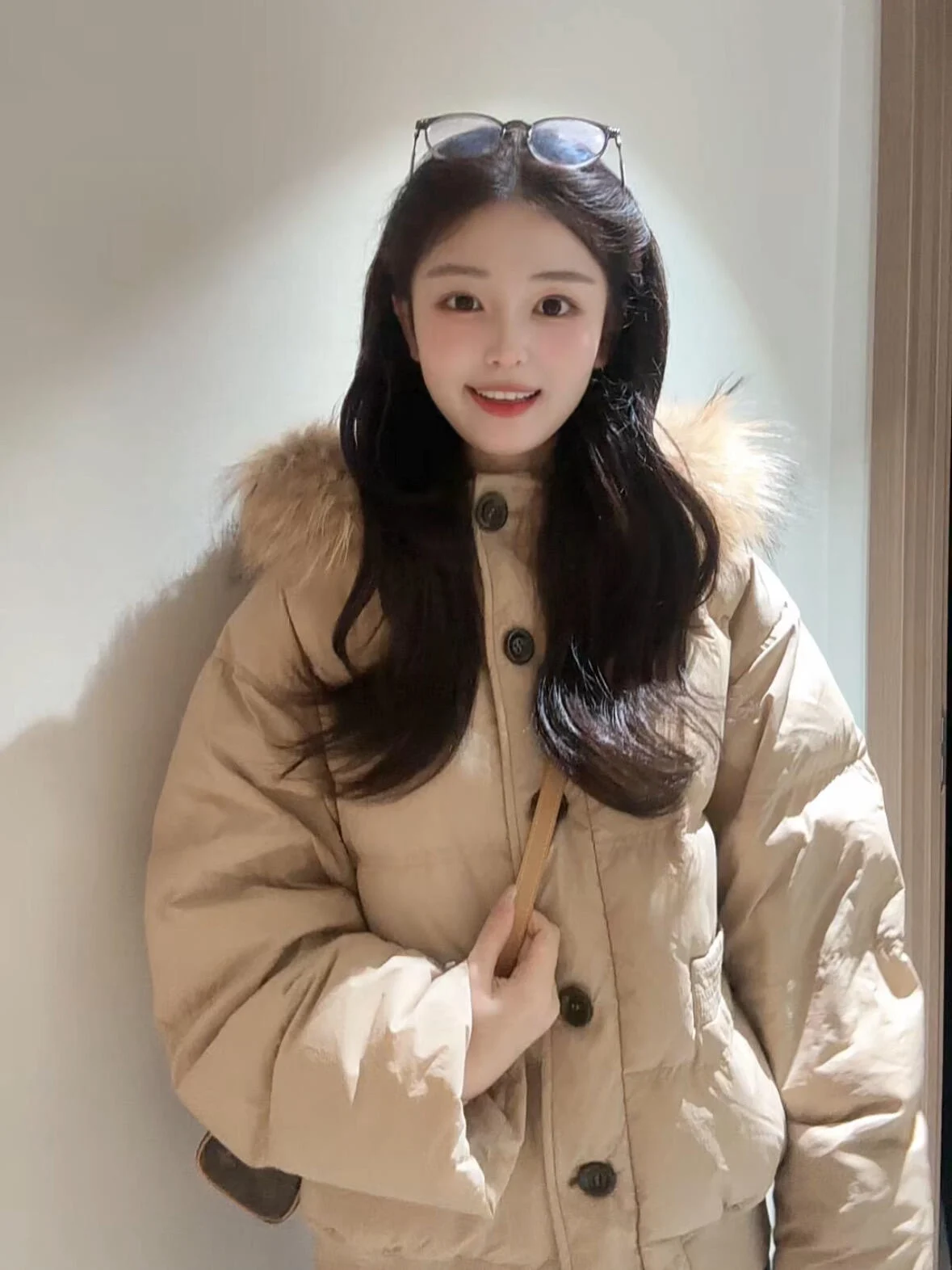 

Корейская утепленная хлопковая куртка-пуховик для женщин, зимнее пальто с капюшоном, модное и стильное стеганое пальто с длинными рукавами