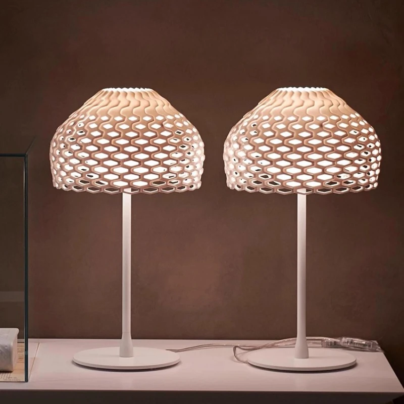 

Italian Nordic minimalist living room study desk lamp modern creative designer wine