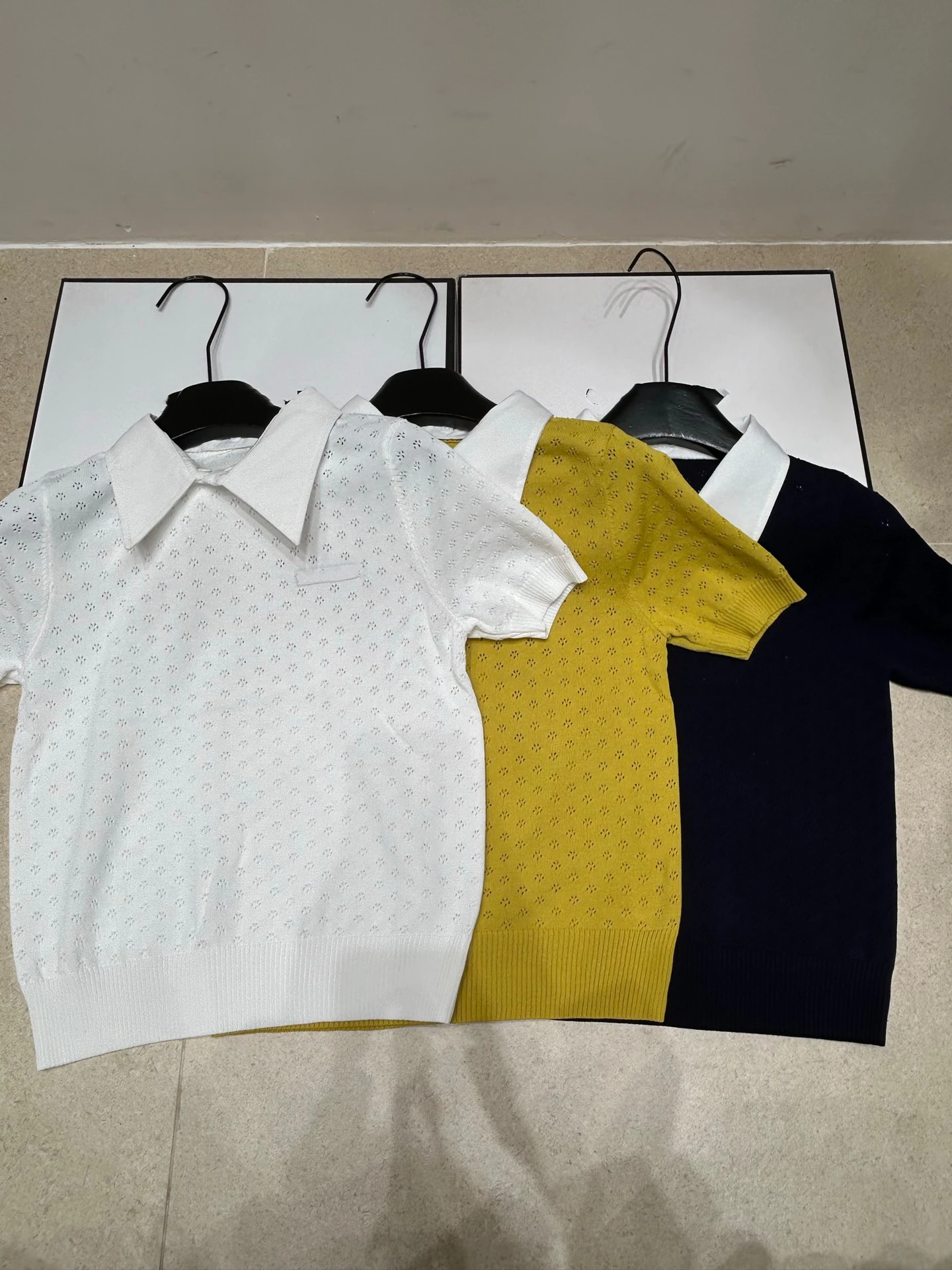 

VIBE Summer Gentle Color Block Neck Short Sleeve Knitted Sweater Women Hollow out Versatile Slimming Top Soft Breathable