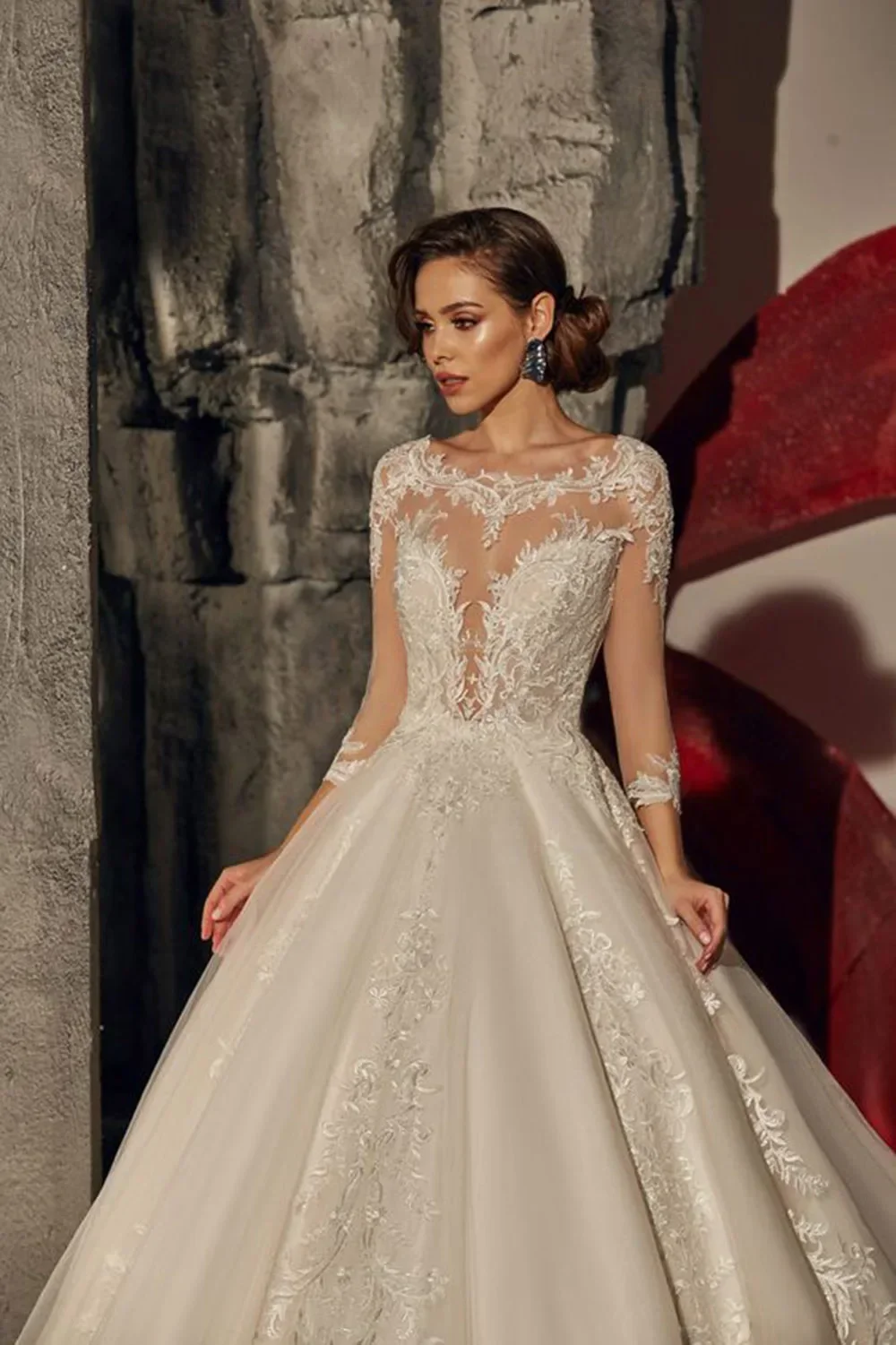 One life 2025 Elegant Round Neck Lace Decal Wedding Dress A-line Long Sleeve Bridal Dress Customized Back with Button