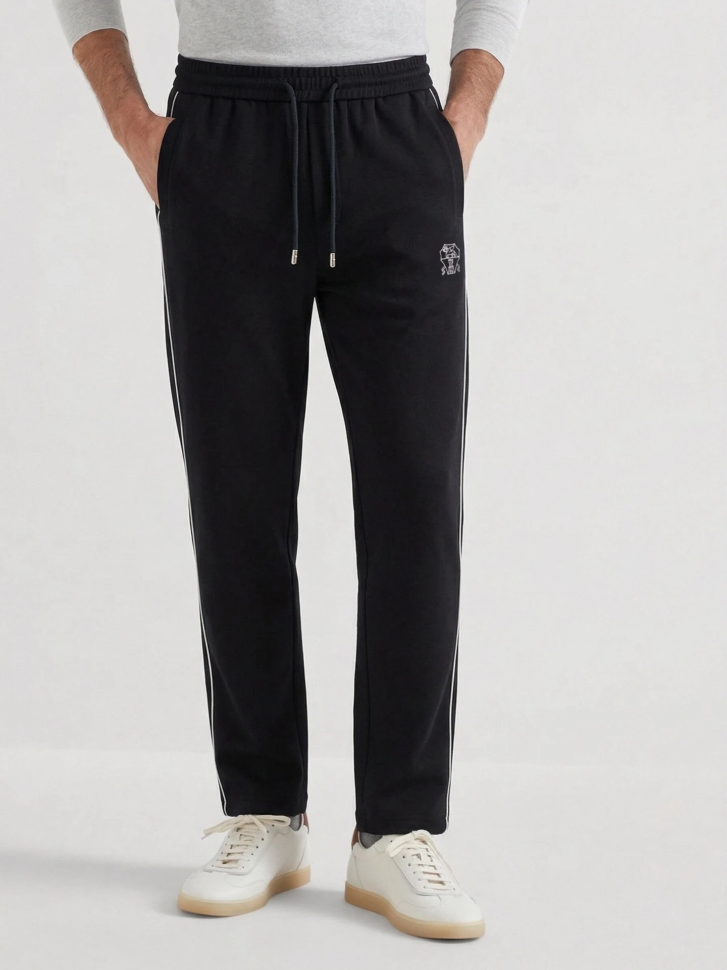 

Italian Vintage Men's Casual Pants Summer 2026 Drawstring Waist Tape Splicing Embroidered Logo Straight Leg Organic Cotton