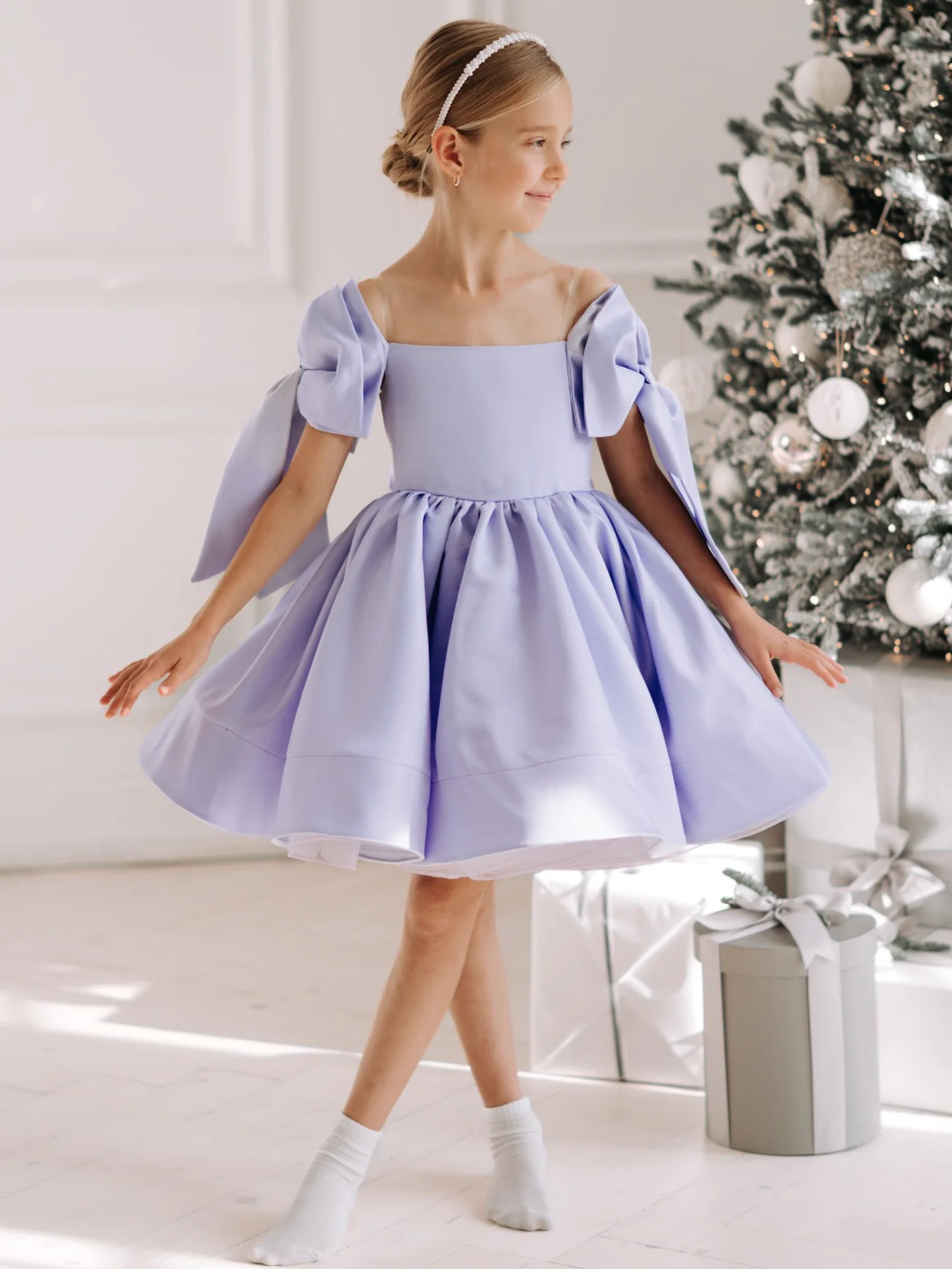 

Платье для девочки на заказ: свадебное, на день рождения, с пышными рукавами, квадратным вырезом, атласное, в стиле принцессы, для конкурсов и торжественных мероприятий