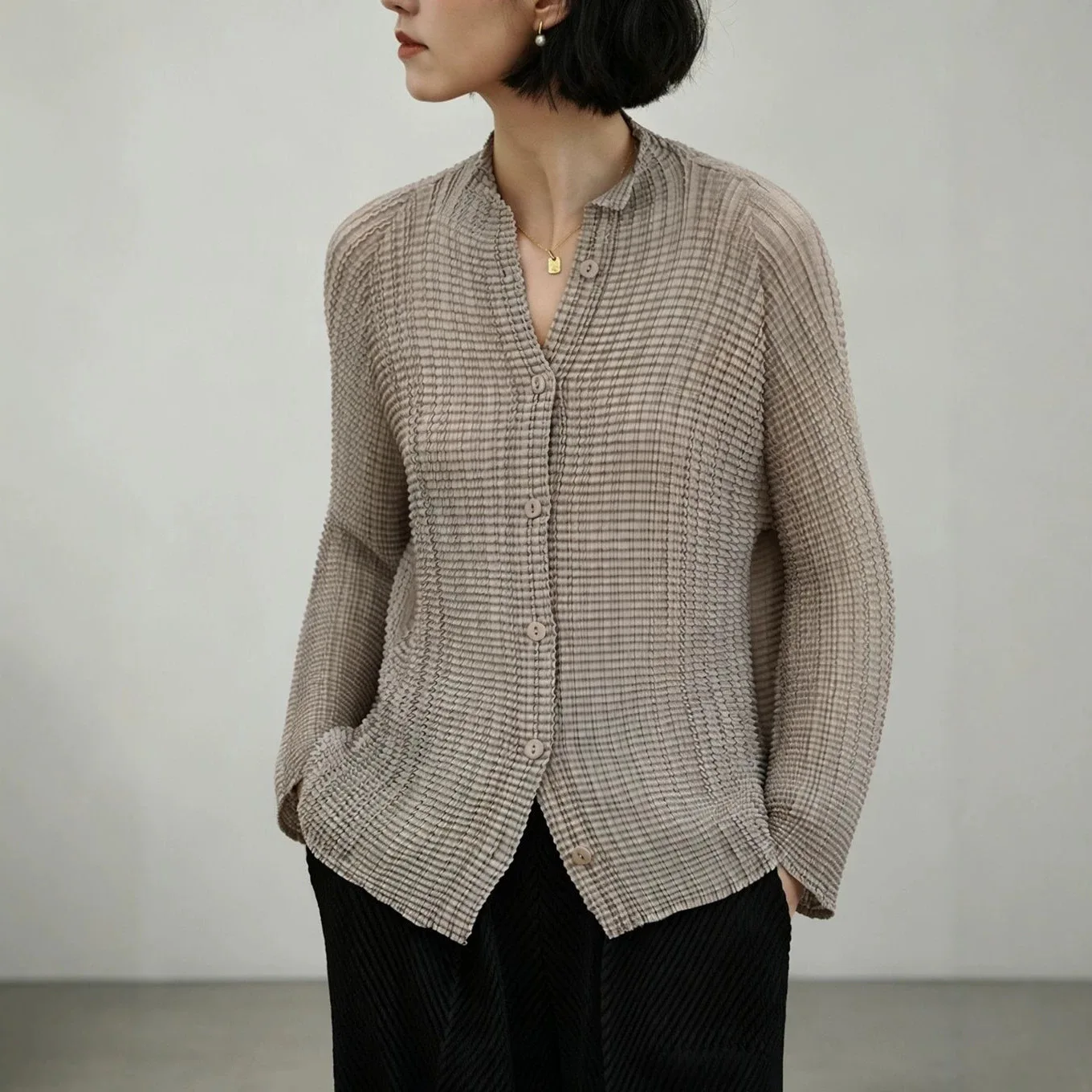 

Fold Miyake Pleated Women Loose Button Up Shirt Long Sleeve Top Casual Chic Summer Breathable Elegant Vacation Streetwear New