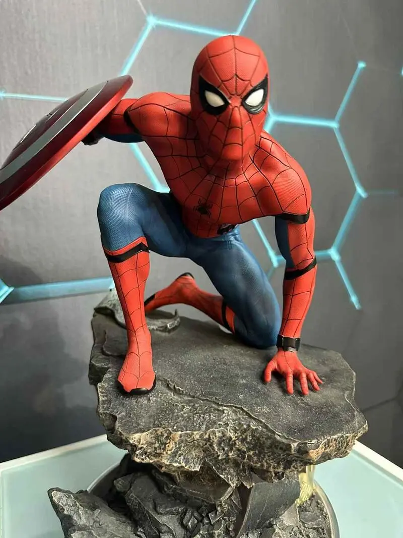 Marvel Avengers Spider-Man-Statue mit Captain America-Schild, bemalte Actionfigur aus dem Bürgerkrieg, Schreibtischdekoration, Sammlermodell, Spielzeug
