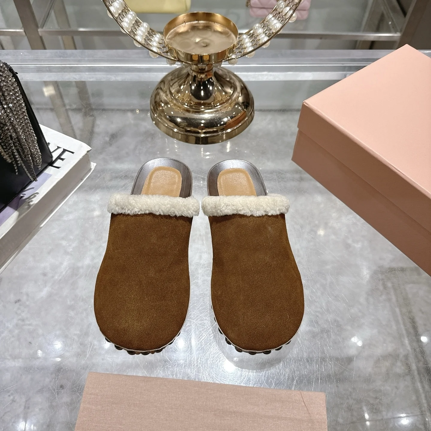 2025 New Style Solid Wood Sole Wool Fashionable Versatile Thick-Soled Closed-Toe Half Slippers