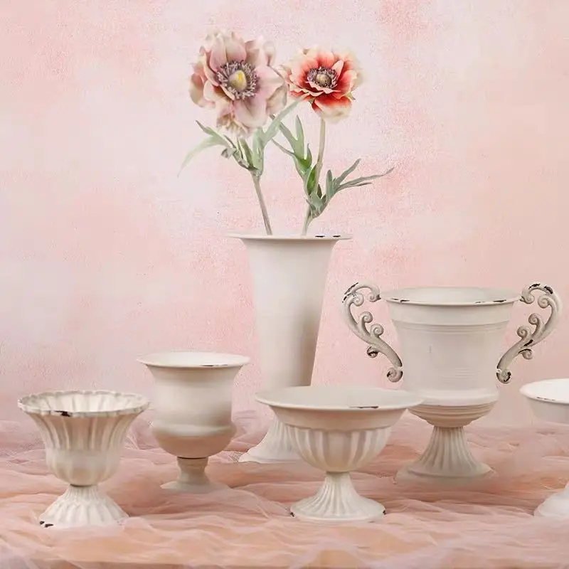 European Style Vintage Vase High-end Household Decoration Iron Flowerpot Seamless Connection Integrated Vase