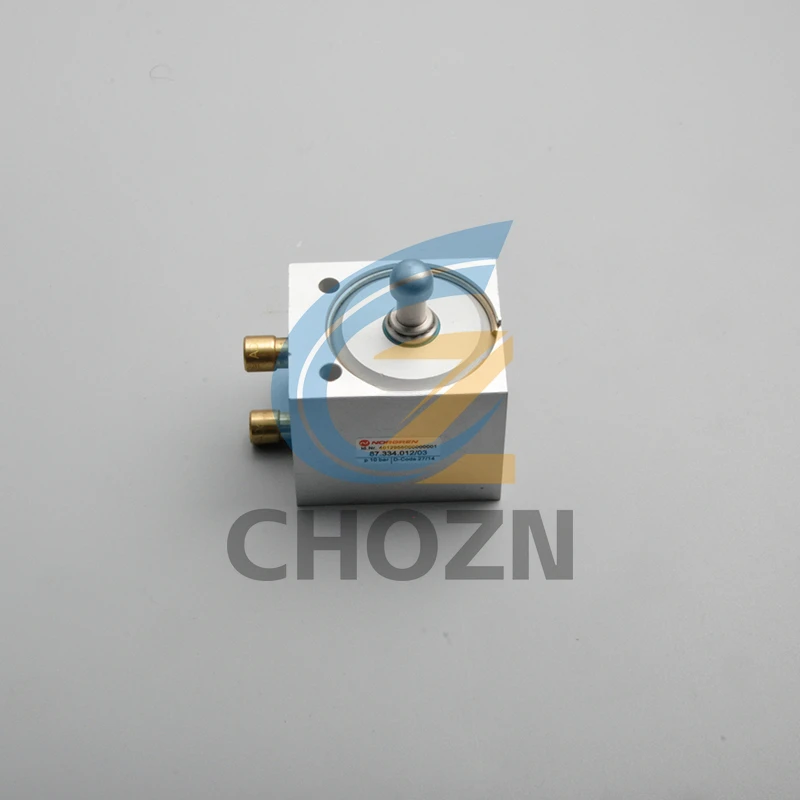 

Печатная машина Heidelberg CD102 SM102, автоматическая очистка, резиновый цилиндр 87.334.012/03 Детали машин Heidelberg