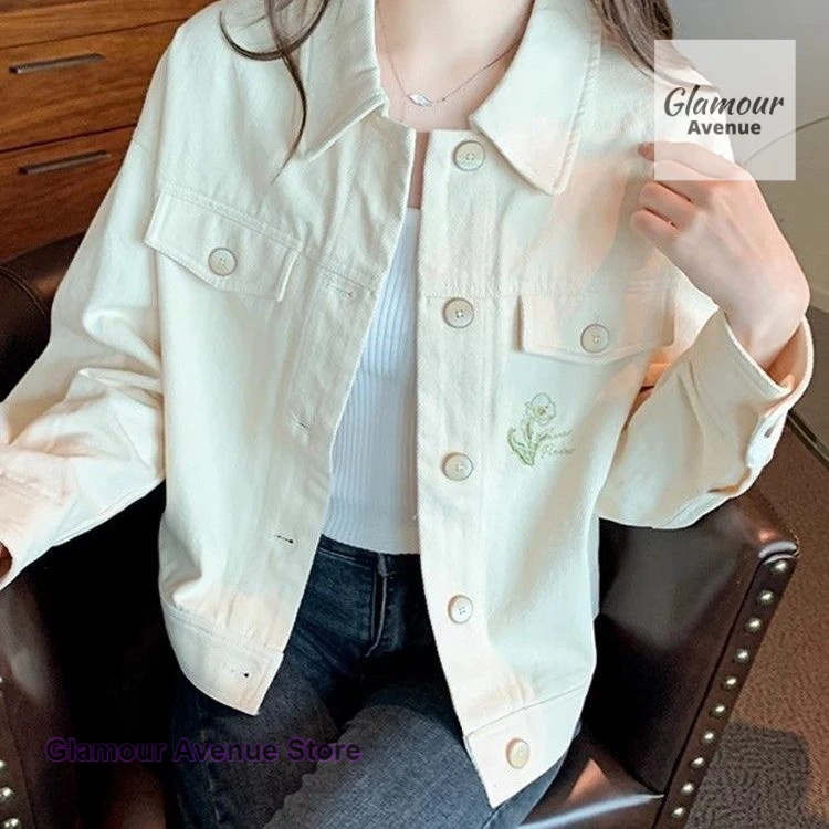 Korean version of embroidered flowers denim shirt jacket women's spring and autumn fashion sense of leisure Joker cardigan top.
