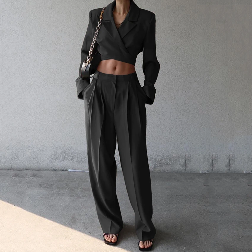 

Элегантный черный брючный костюм Linad: широкие брюки и блузка с запахом для офиса, комплект из 2 предметов, весна 2026