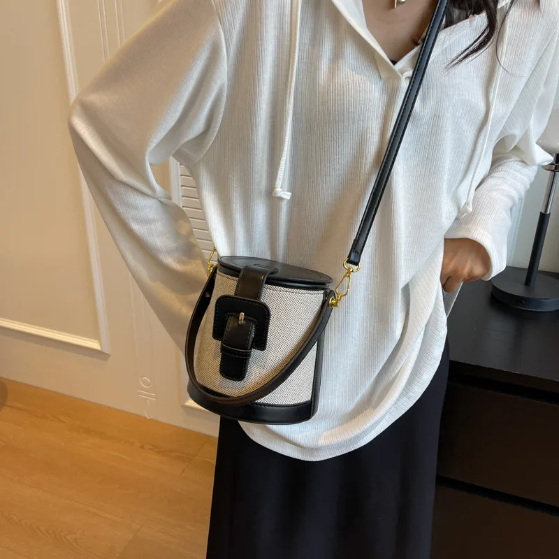 2023 New High Quality Canvas Retro Bucket Handheld Crossbody  Bags for Women