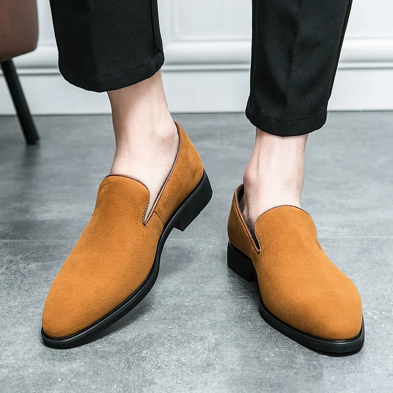 New Suede Loafers Men\'s Slip-on Casual Shoes Thick Bottom Pointed Toe Designer Men\'s Shoes Moccasin Formal Wedding Leather Shoes