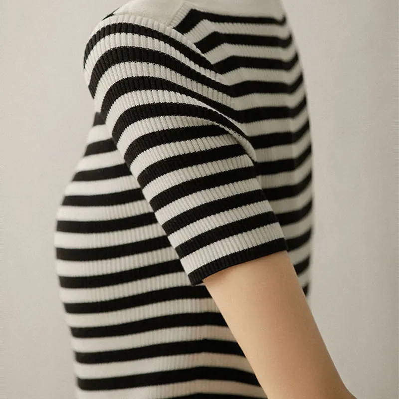 Basic Striped Patchwork T-shirt Casual Slash Neck Slim Summer Thin Knitted Short Sleeve Female Fashion Screw Thread Pullovers