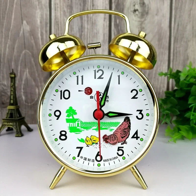 Metal Mechanical Alarm Clock Clockwork Vintage Bedside Table Clock Silent Gold Clocks Chick Pecking