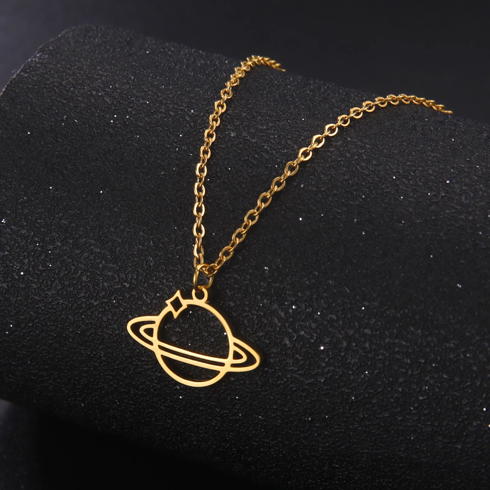 Personality Hollow Universe planet Pendant Stainless Steel Heavenly Body Neclace Link Chain Decoration Jewelry Gift for Women