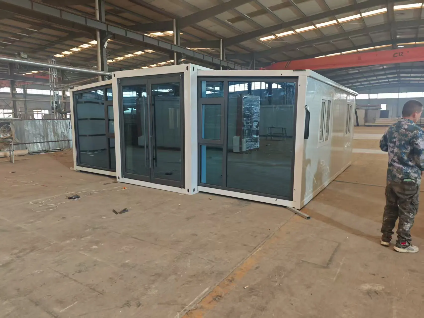 Hot Sale 20.40ft Mobile Folding Residential Container Room Double-Wing Expanded Steel Container House for Export