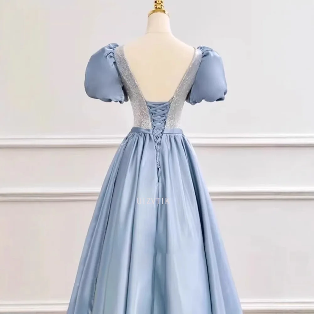 فستان الحفلات المسائية الأنيق من الساتان برقبة على شكل V أزرق سماوي للنساء بأكمام منتفخة على شكل حرف a فستان حفلات رداء De Soirée فساتين مخصصة