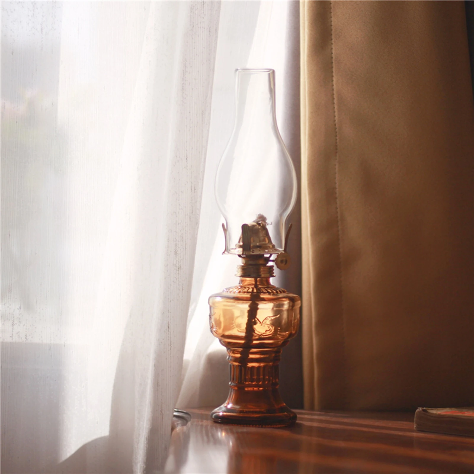 Newest Arrival Home Decoration Kerosene Lamp Indoor Vintage Four-Claw Lamp Head Clear Glass Kerosene Lamp Lantern