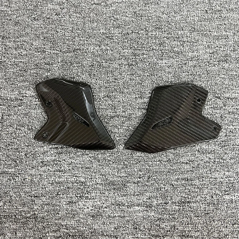 

Z650 2024 Heel Guard Plates Foot Rests For Kawasaki Ninja 650 2017-2024 Weight Reduction Carbon Fiber moto accessories