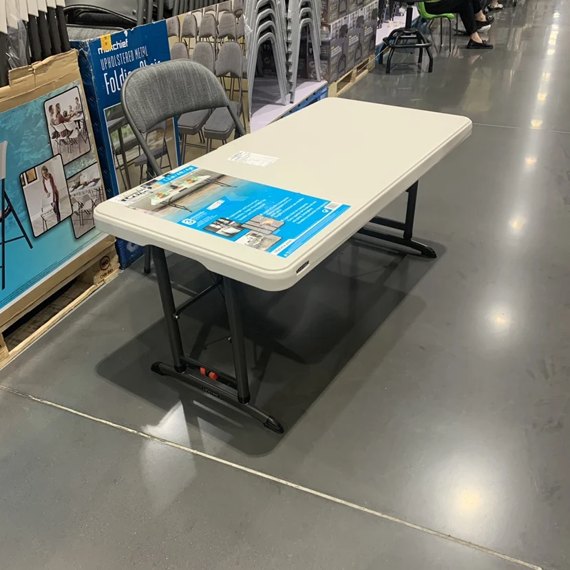 

Lifting folding table