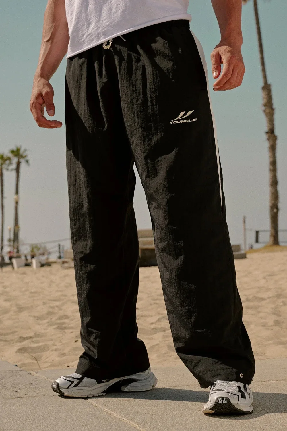 

YOUNGLA's new men's loose slacks wide-leg trendy sports splicing breathable trousers American sports pants