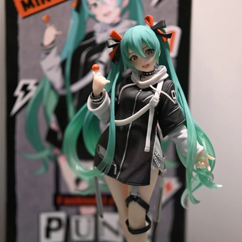 taito-vocaloid-hatsune-ku-anime-figure-renforcement-du-futur-punk-modeles-de-decoration-de-bureau-jouets-cadeaux-de-noel-mode-originale-nouveau