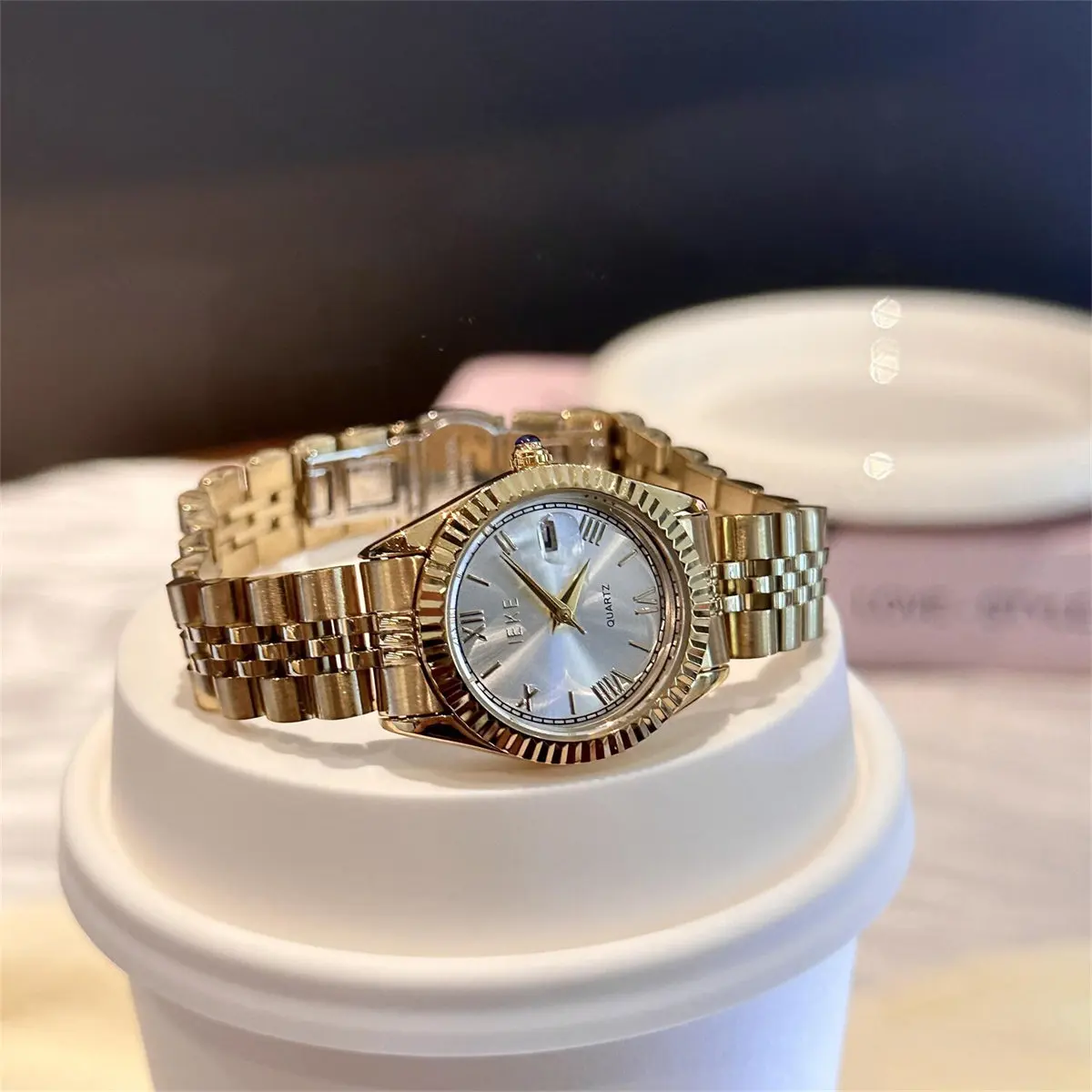 2026 New Luxury Round Stainless Steel Watch With Calendar, Exquisite Vintage Korean Style, Versatile For Both Men And Women.