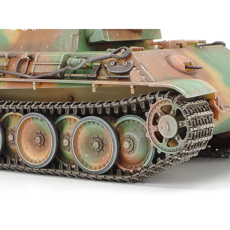 タミヤモデル 1/35 戦車モデルキット 35176 Panzerkampfwagen V Ausf G (Sd.Kfz.171) Späte バージョン
