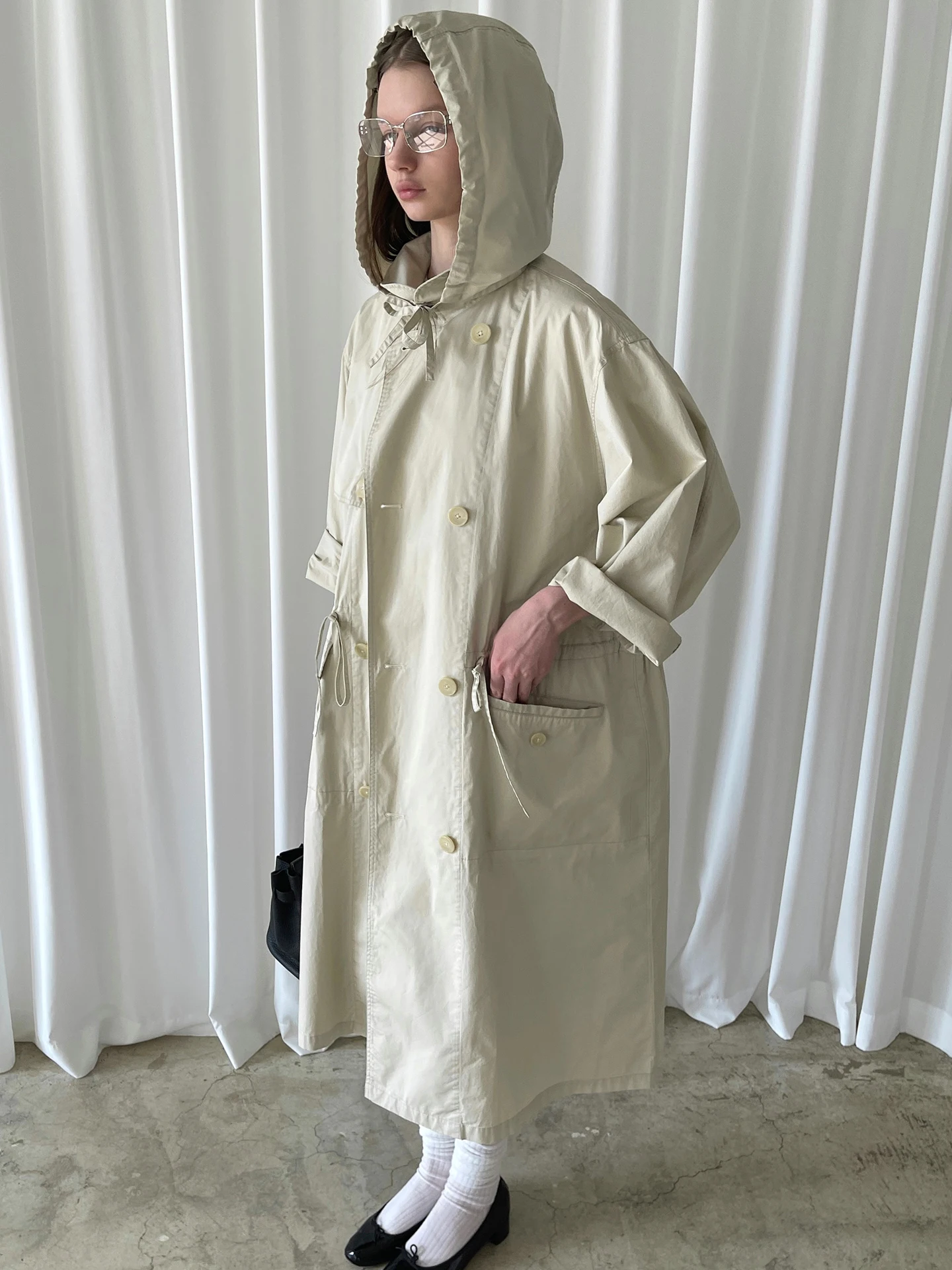 

Женская весенняя куртка PFF GIRL из хлопка, светло-хаки, с воротником-стойкой, капюшоном на шнурке, длинными рукавами, однотонная, на двойной пуговице
