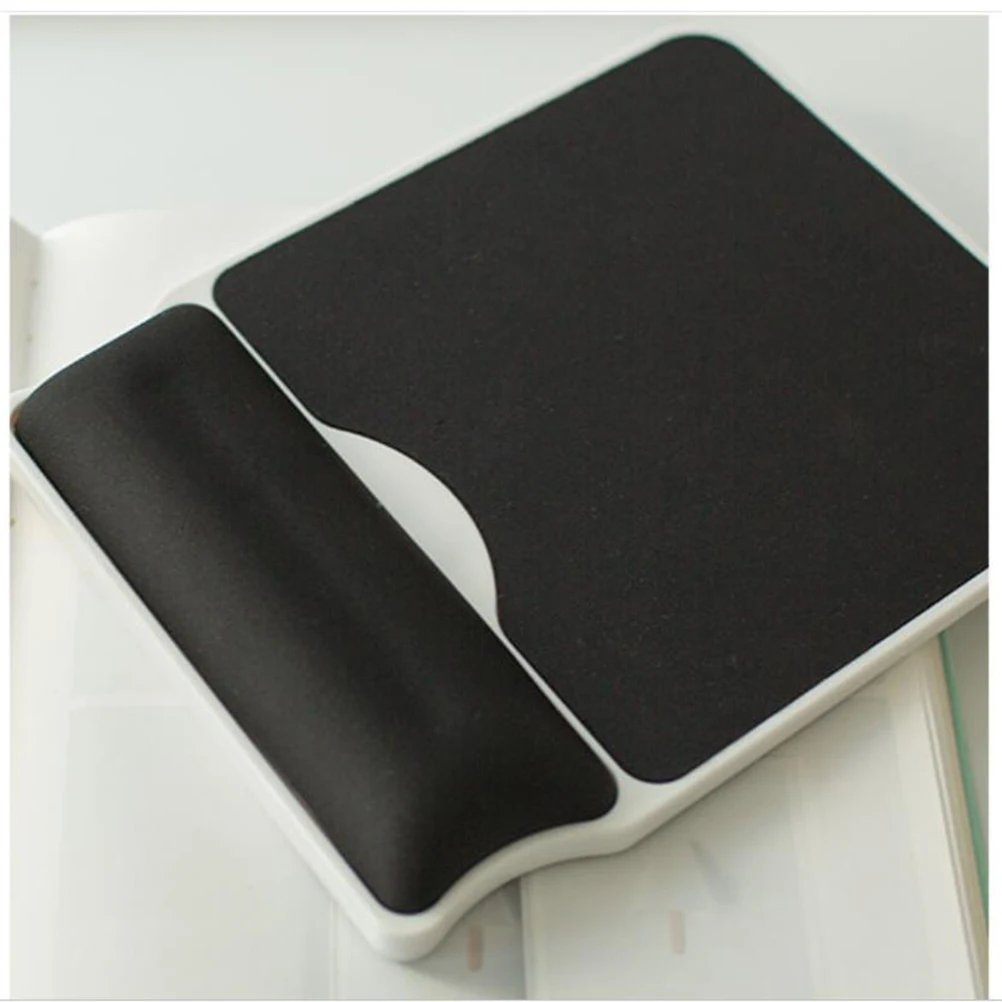 

Durable Practical Wrist Rest Mouse Pad Smooth Surface Process Anti Slip Design Comfortable Ergonomic Mouse Mat Black