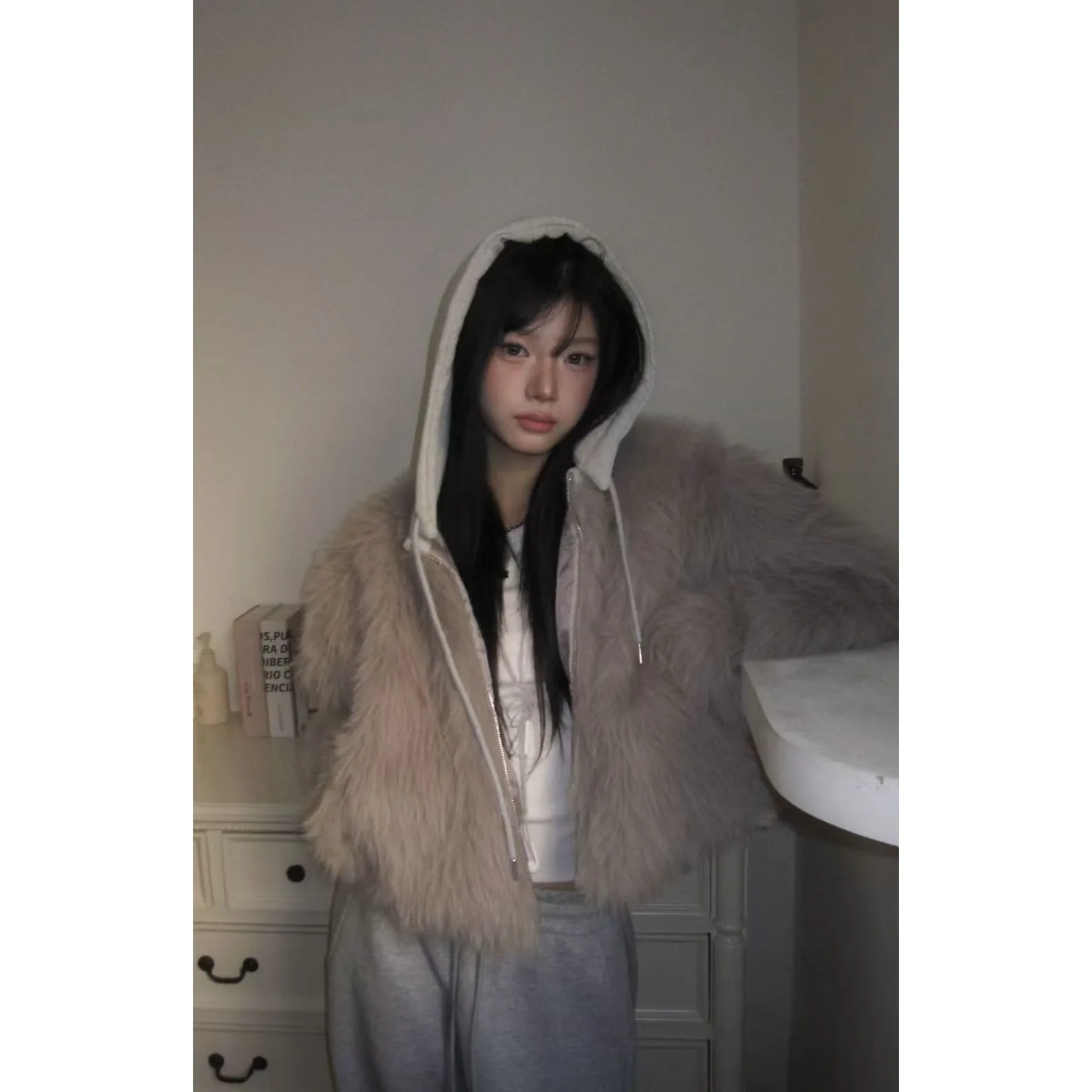 Winter New Hooded Zipper Fur Coat Retro Versatile Women's Upper Apparel Casual Style Long Sleeve Loose Fit Chinese Origin