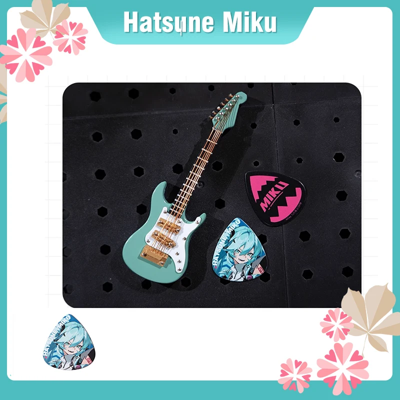 

3Pcs/Set First Sound Future Anime Guitar Pick Surrounding Ornament Badge Gift Creation